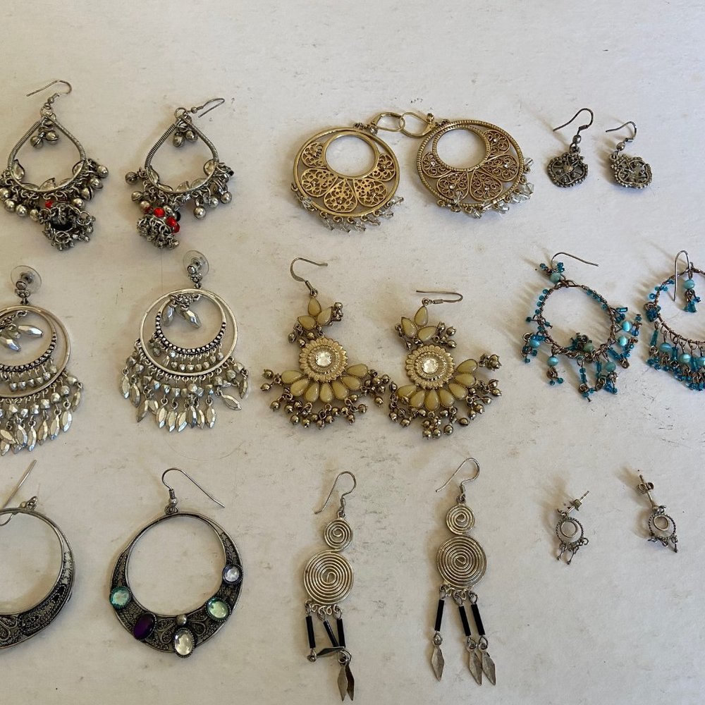 - 9 pair of earrings long and light Bollywood style pierce and hook